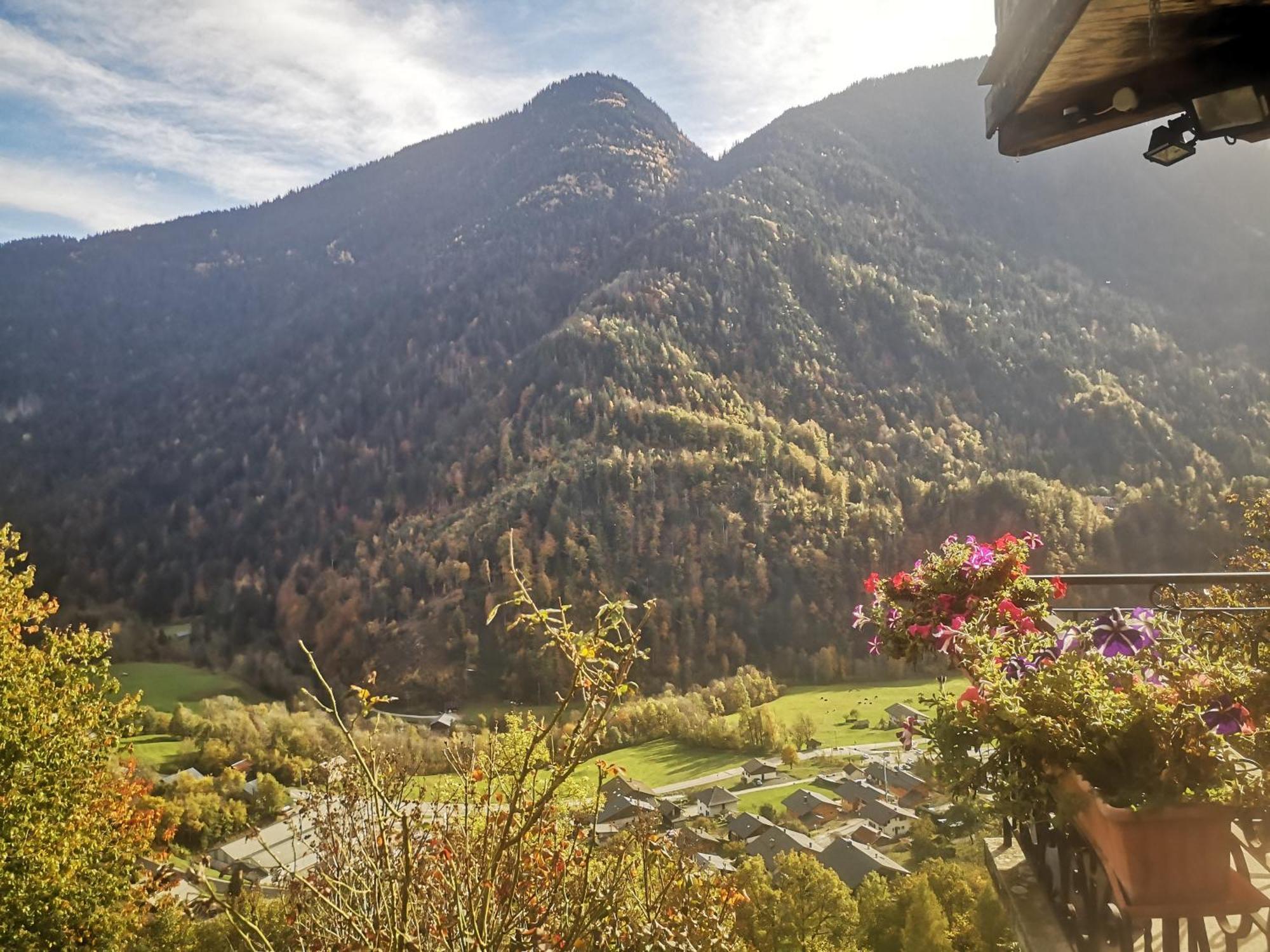 Savoie, Simple Mais Confortable Villard-sur-Doron Exterior foto